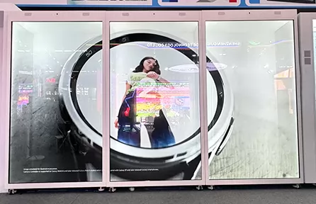 What are the advantages of 3D holographic boxes over traditional displays?